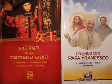 Libro Regina della camera buia +Omaggio Un anno di