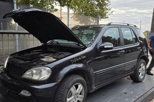 MERCEDES CLASSE ML 270 DEL 2005 PER RICAMBI