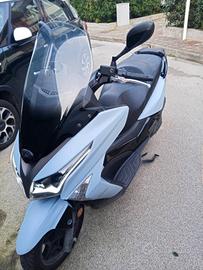 Kymco XTown 300