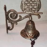 Campana dorata con gufo in ghisa, effetto anticato