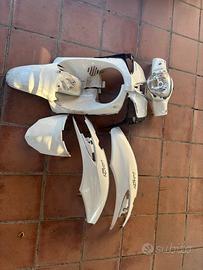 Carene Piaggio Liberty 125 i-get – colore bianco