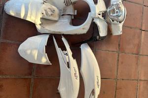 Carene Piaggio Liberty 125 i-get – colore bianco