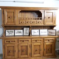 Credenza rustica.