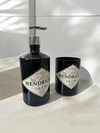Dispenser Gin Hendrick’s con portaspazzolino