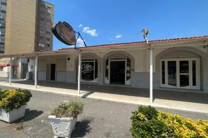 Rif. 228 baia verde - locale commerciale in affitt