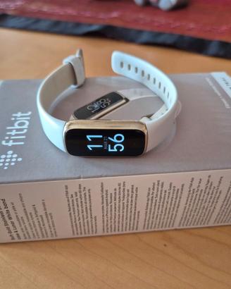 Fitbit Luxe