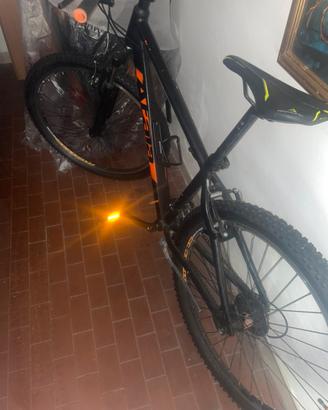 Mountain Bike  Atala