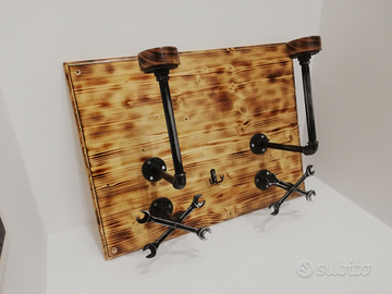 Portacaschi artigianale legno/ferro