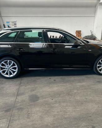 Audi A4 Avant 35 2.0 tdi S line