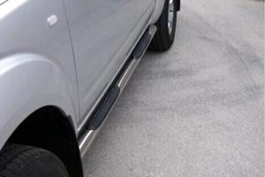Nissan Navara D40 Pedane tubolari o piane inox
