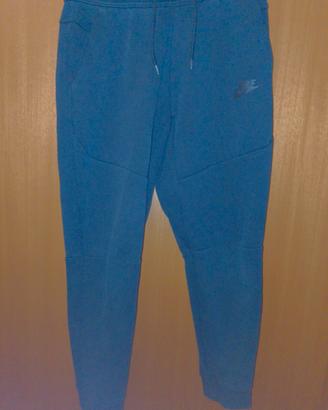 Pantaloni Nike Tech