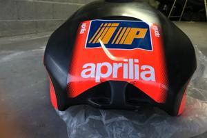 Serbatoio e pompa benzina Aprilia rsv
