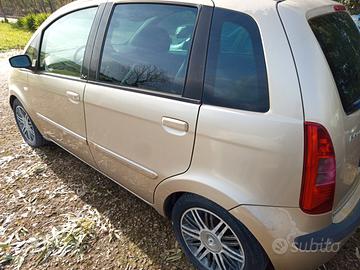 Lancia Musa 1.3 multi jet 90 cv x ricambi 