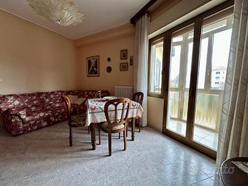 LUMINOSO APPARTAMENTO BICAMERE ALL'ULTIMO PIANO...