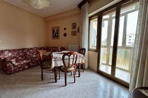 LUMINOSO APPARTAMENTO BICAMERE ALL'ULTIMO PIANO...