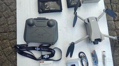 Dji mini 3 con kit fly more combo