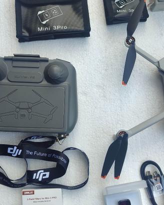 Dji mini 3 con kit fly more combo