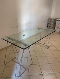 Tavolo in vetro di Design