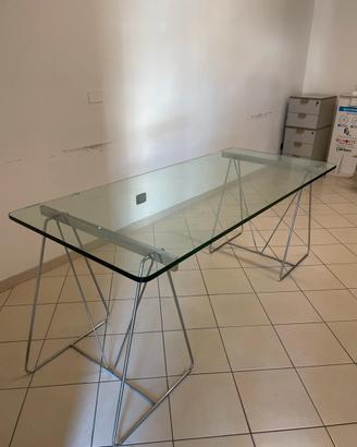 Tavolo in vetro di Design