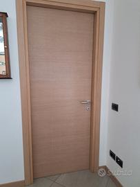 Porta in legno di rovere