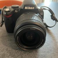 Nikon D40 Digital SLR Camera w/ 18-55mm Lens