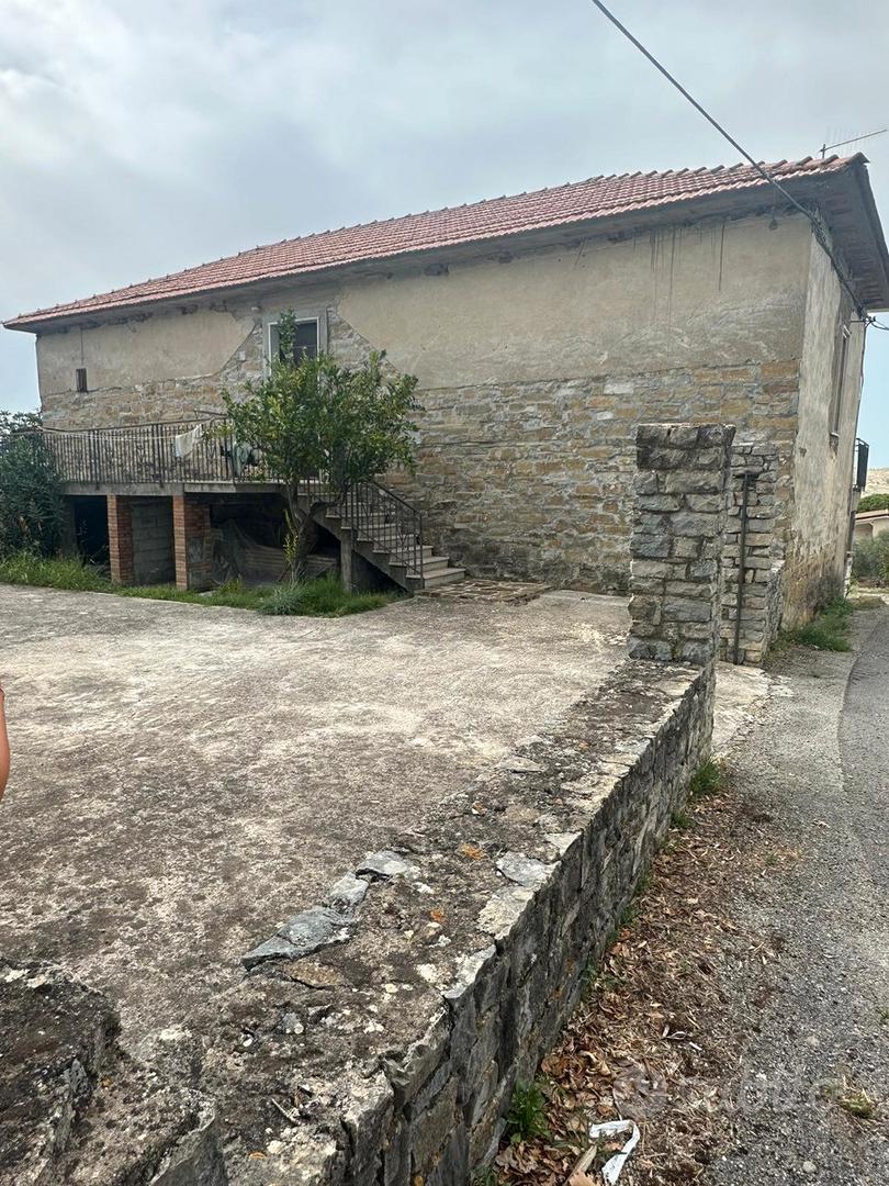 Casa piu' terreno nel cilento - Vista 3