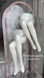 Gambe donna per vetrina