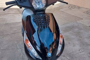 Scooter Piaggio Zip 50