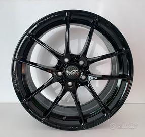 Cerchi in lega OZ Racing Leggera HLT 8x18 Yaris GR