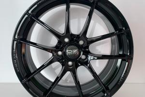 Cerchi in lega OZ Racing Leggera HLT 8x18 Yaris GR