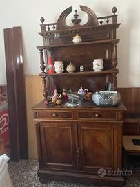 Piattaia con credenza