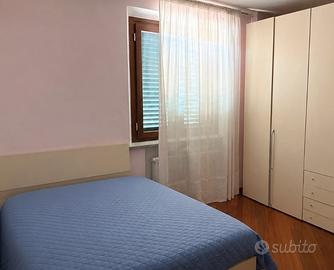 Camera da letto color panna - condizioni ottime