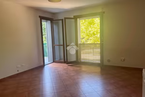 3 LOCALI A SCANDIANO