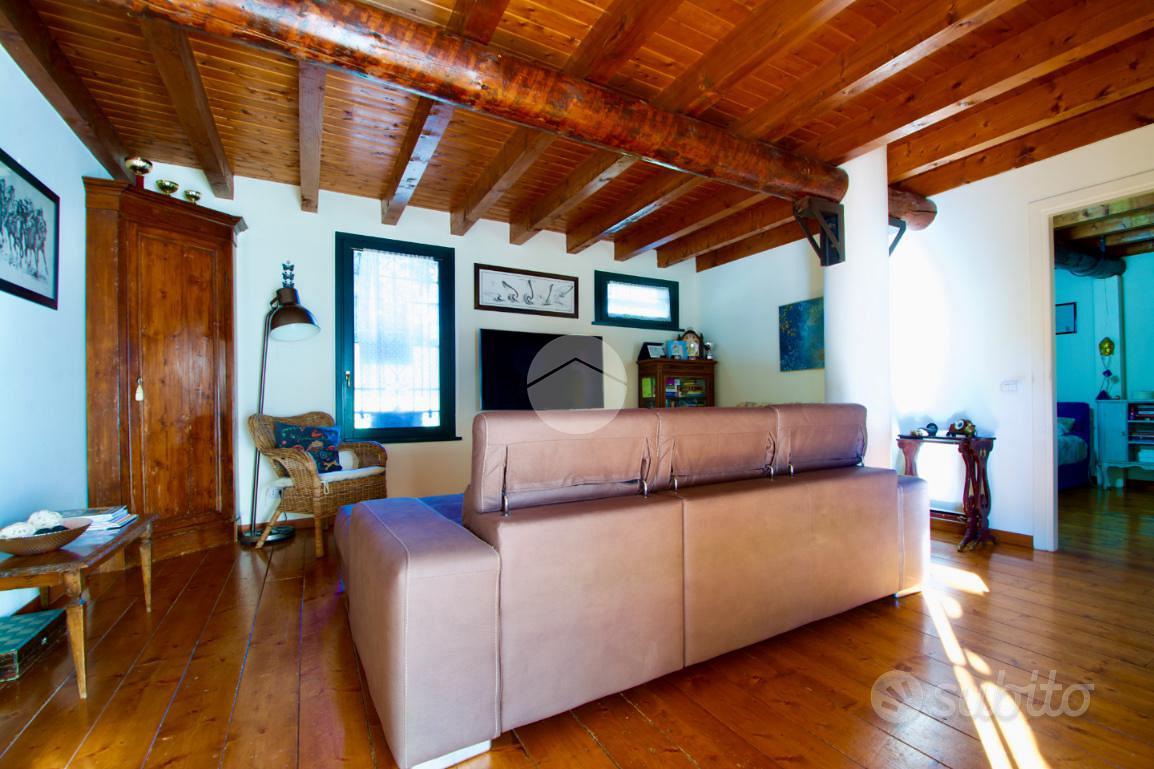 CASA INDIPENDENTE A DESENZANO DEL GARDA - More