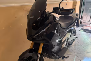 Honda Xadv 750 2025
