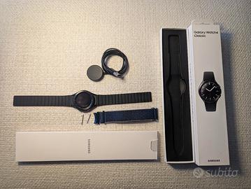Orologio smartwatch Samsung Galaxy Watch 4 Classic