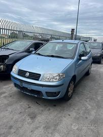 Ricambi Fiat Punto 1.2 8V 3P Anno 2004