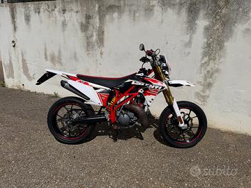 Suzuki Valenti N01 50