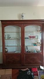 Grande vetrina il legno massello 