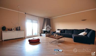 4 LOCALI A CASTEL MELLA