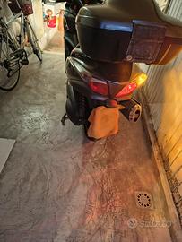 Honda SW-T 400 scooter