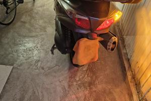 Honda SW-T 400 scooter