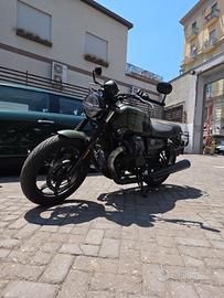Moto Guzzi V7
