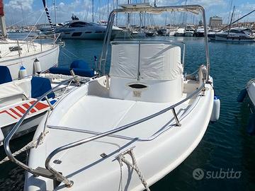 WA 6.80 con Yamaha 150 cv 4 Tempi