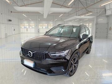 VOLVO XC40 T3 AUTOMATICO R-DESIGN SUV