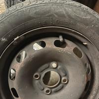 Cerchi con Gomme  per Ford Fiesta Toyota