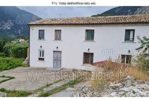Stabile/Palazzo Castiglione a Casauria [A4322932]