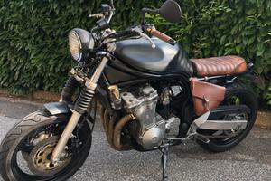 Suzuki Bandit cafe racer