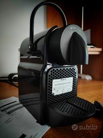 macchina caffè DeLonghi inissia EN80b