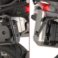 GIVI TL8705KIT Kit di attacco specifico per fissag
